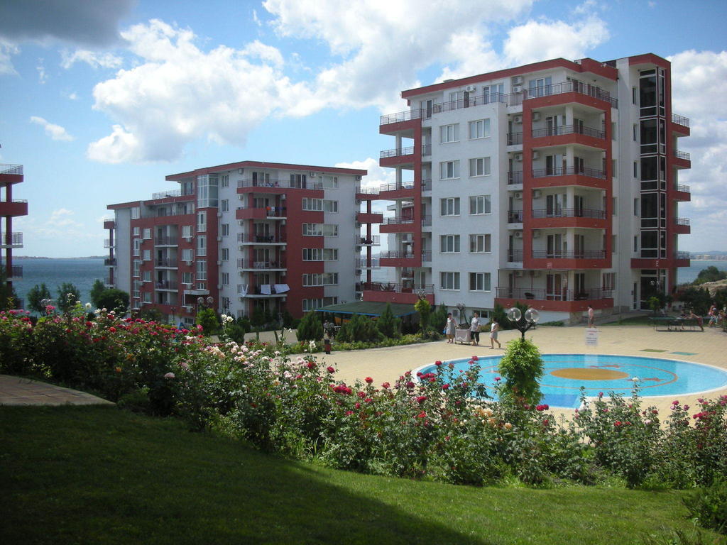 Marina Panorama Grand Resort Private Apartments Sveti Vlas Bagian luar foto
